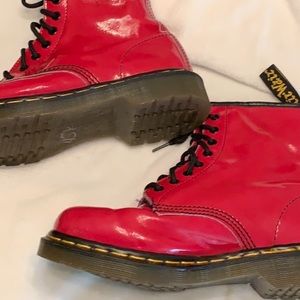 Dr. Martens Pink Combat boot sz 6UK 8US
